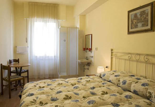 Hotel Por Santa Maria Флоренция Экстерьер фото