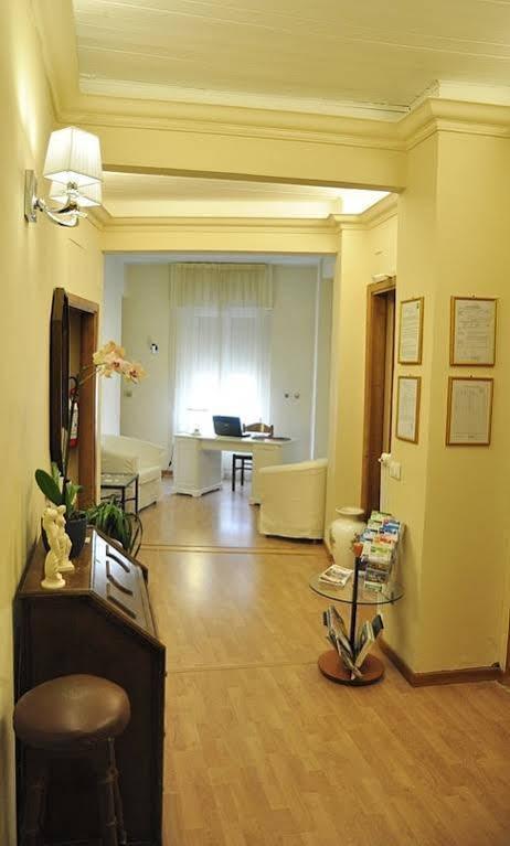 Hotel Por Santa Maria Флоренция Экстерьер фото